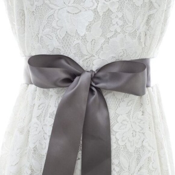 Wedding dress sash satin bow crystals sparkly elegant brand new great condition - Picture 7 of 8